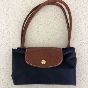 Longchamp purse in navy